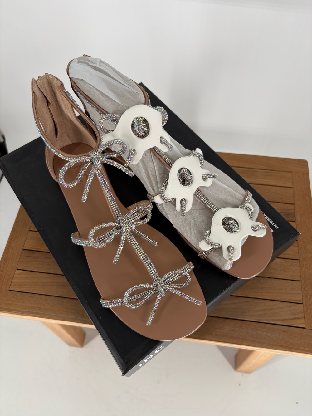 New INC Womens Embellished Brown Strappy Sandals with Crystal Bows size 10 M
